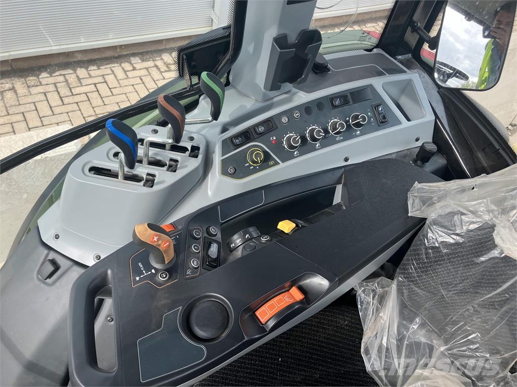 Valtra G125 Tratores