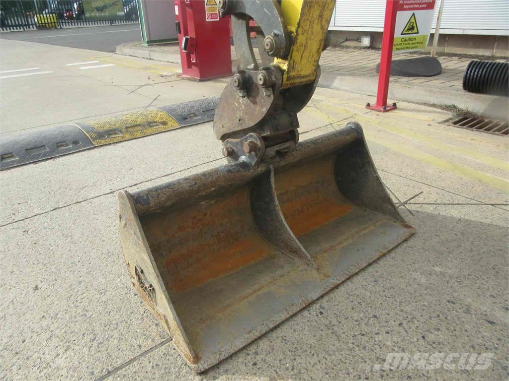 Wacker Neuson 803 大型油圧ショベル12t以上（パワーショベル・ユンボ）