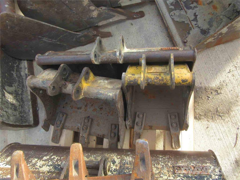 Yanmar SV08 Escavatori cingolati