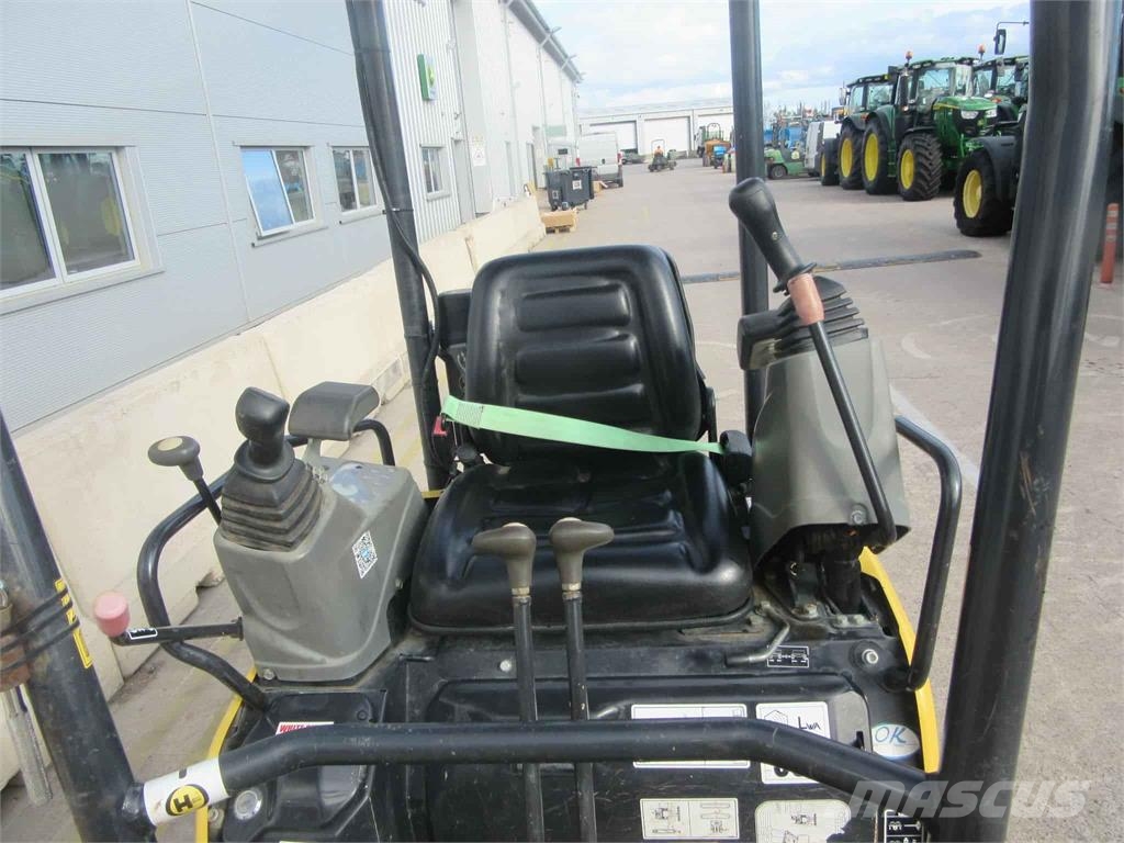 Yanmar ViO17 Pelle sur chenilles