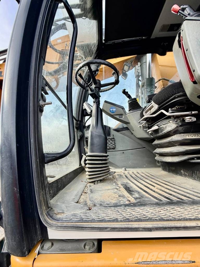 Liebherr 914 حفارات بعجل