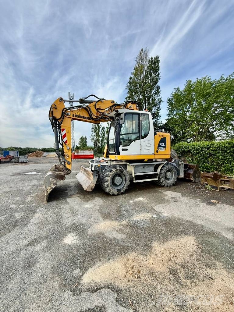 Liebherr 914 حفارات بعجل