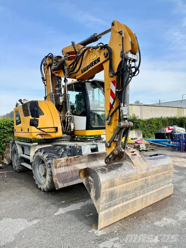 Liebherr 914 حفارات بعجل