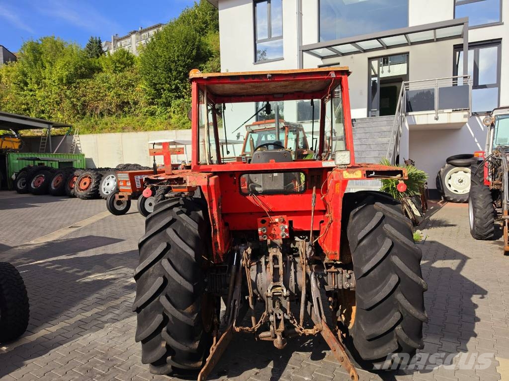Massey Ferguson 675 Traktorit
