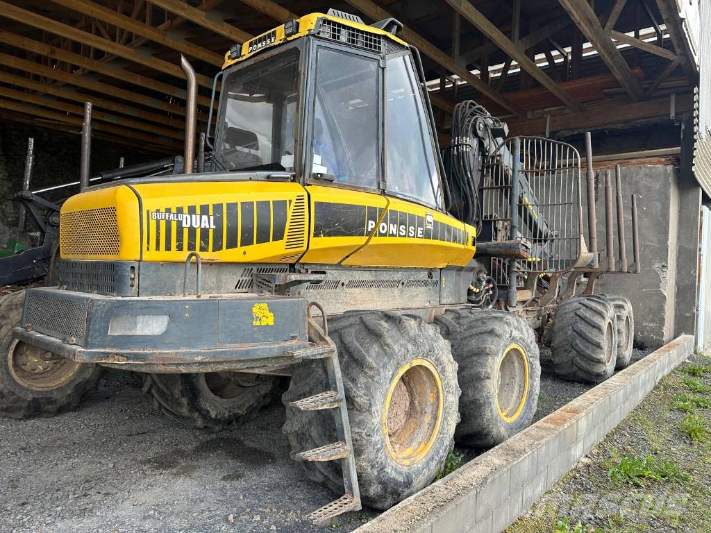 Ponsse Buffalo 8W Forwarder