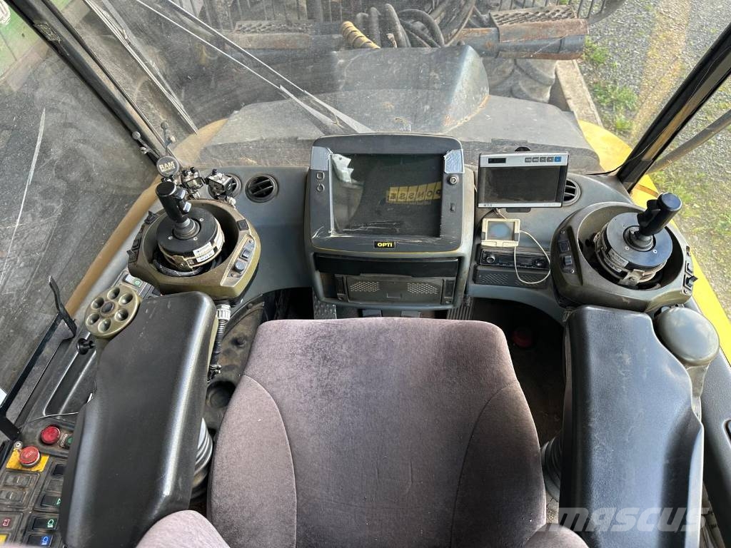 Ponsse Buffalo 8W Forwarder