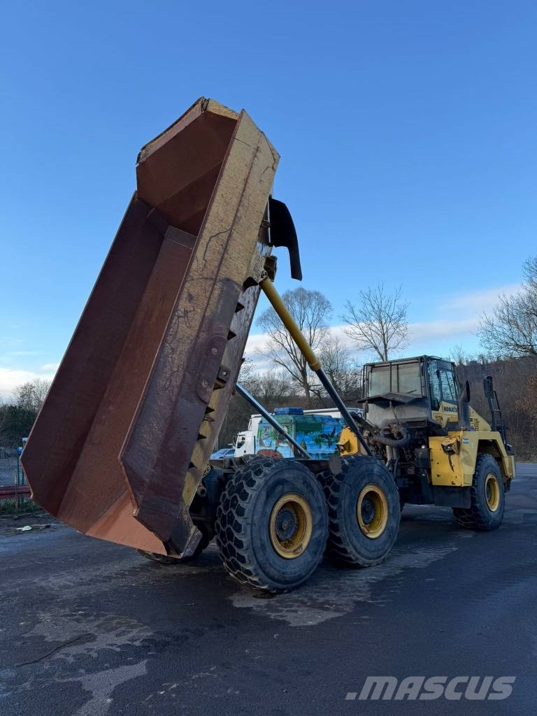 Komatsu HM 300-2 //BJ. 2008/13165/Klima/6X6/ Midjestyrd dumper