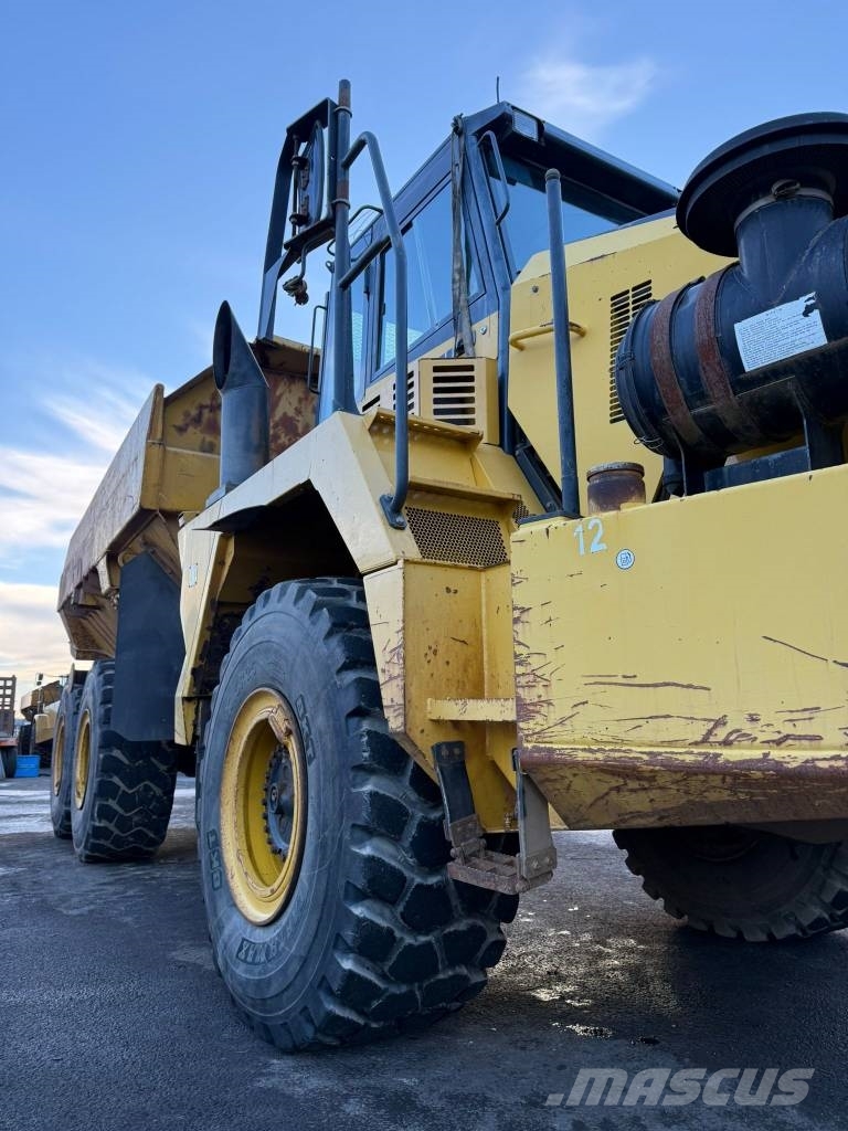 Komatsu HM 300-2 //BJ. 2008/13165/Klima/6X6/ Midjestyrd dumper