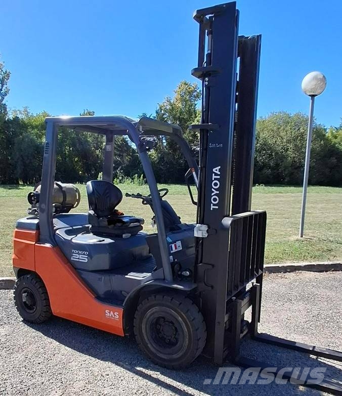 Toyota 02-8 FGF 25 Plinski viličarji