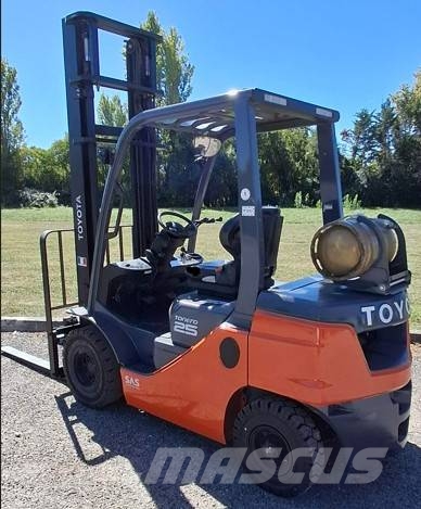 Toyota 02-8 FGF 25 Plinski viličarji