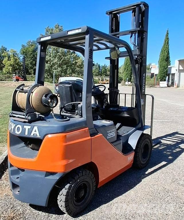 Toyota 02-8 FGF 25 Plinski viličarji
