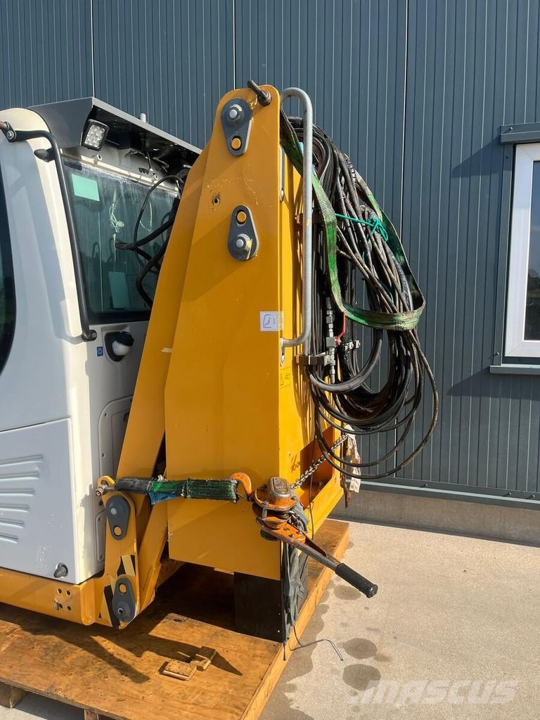 Liebherr 94087410 Cabinas