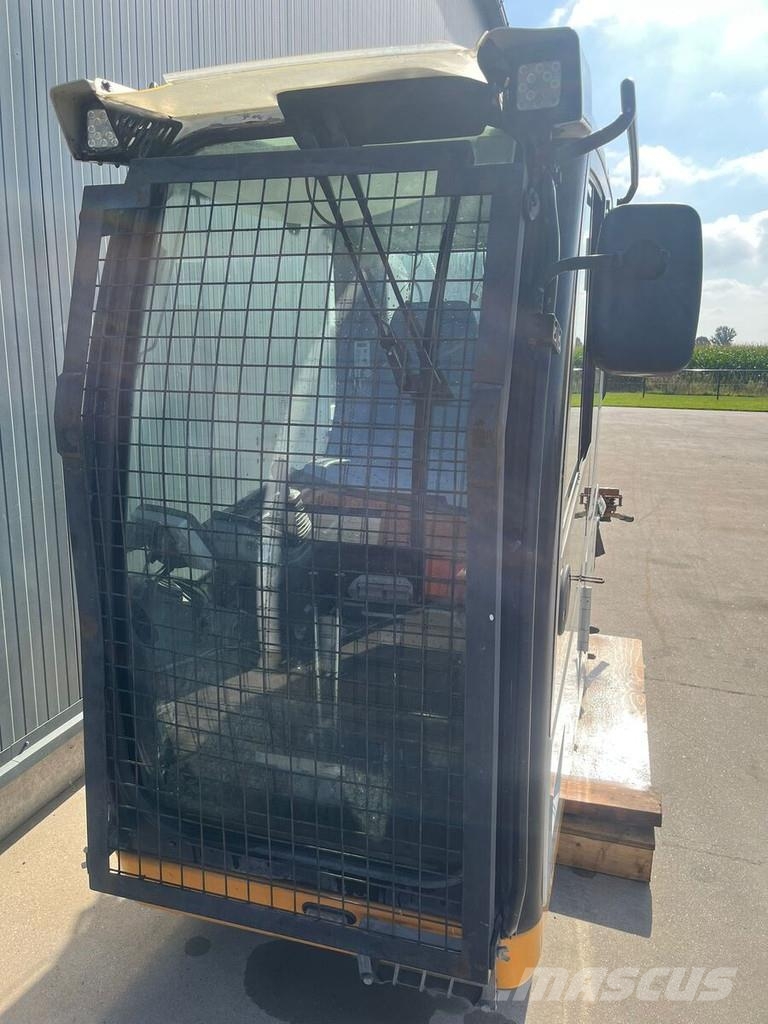 Liebherr 94087410 Cabinas