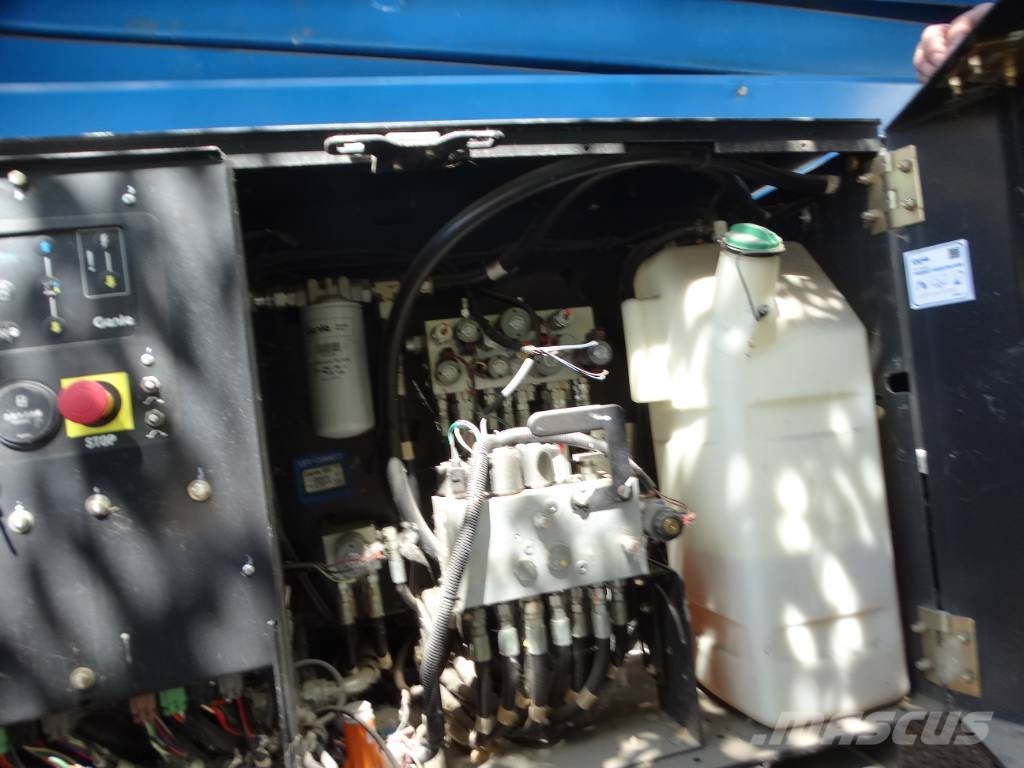 Genie GS 4069 RT رافعات مقصية الشكل