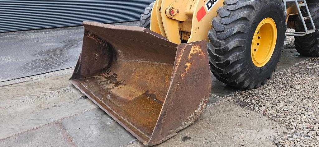 Daewoo Doosan MEGA 200 Chargeuse sur pneus