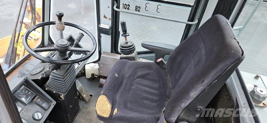 Daewoo Doosan MEGA 200 Chargeuse sur pneus