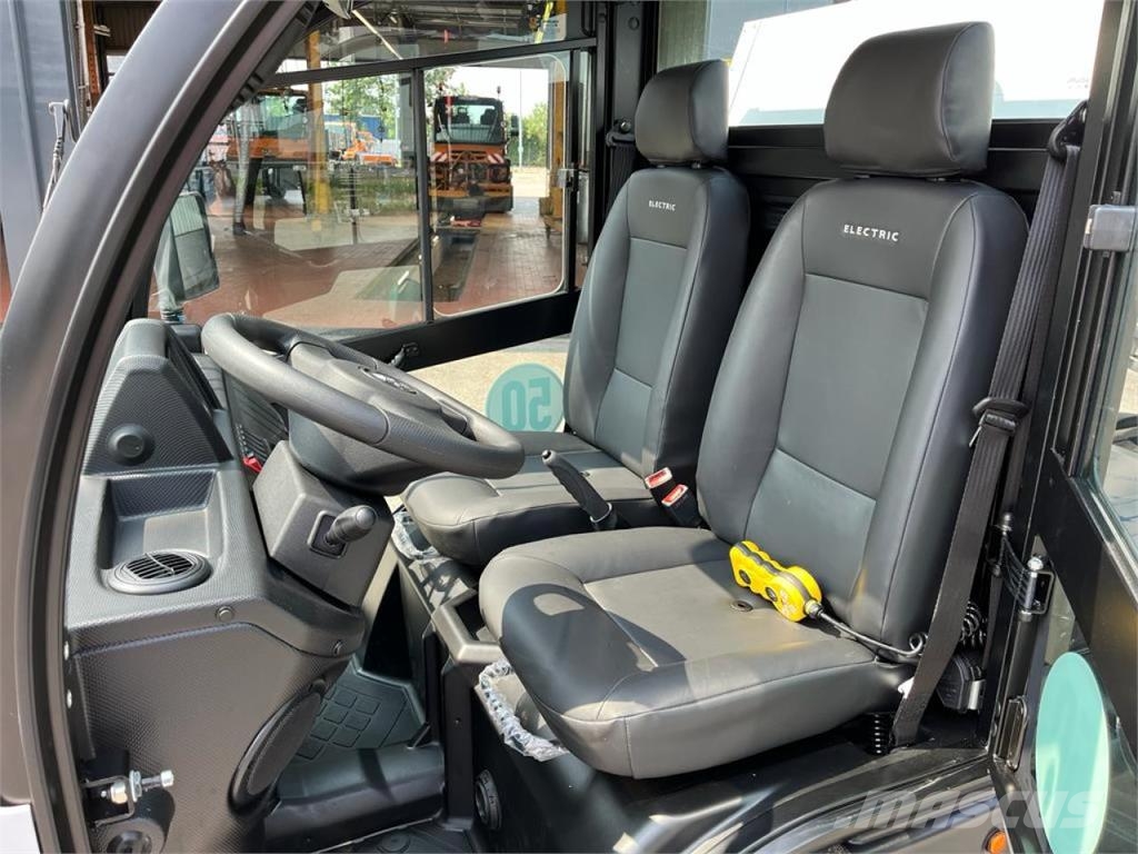 Goupil G 4 Elektrofahrzeug Transporter zur Miete Box body