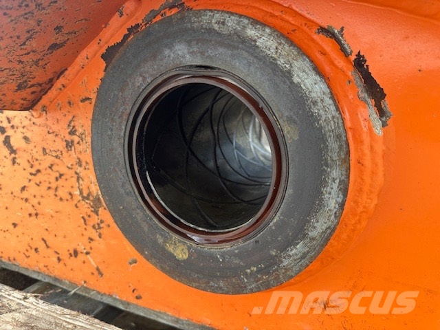 Doosan DL 300 USED BUCKET ARM 吊杆和铲斗