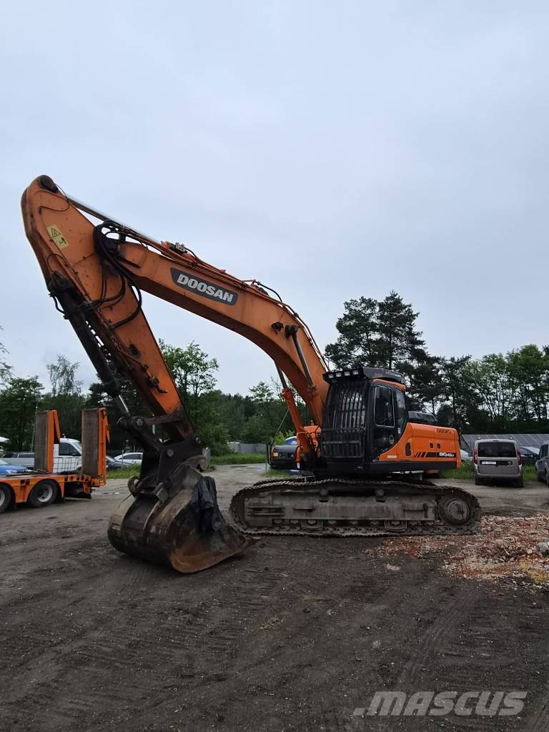 Doosan DX 340 LC Excavadoras sobre orugas