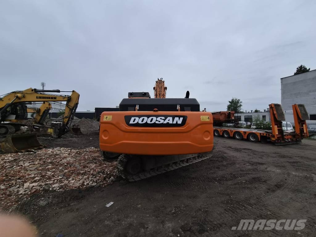 Doosan DX 340 LC Excavadoras sobre orugas