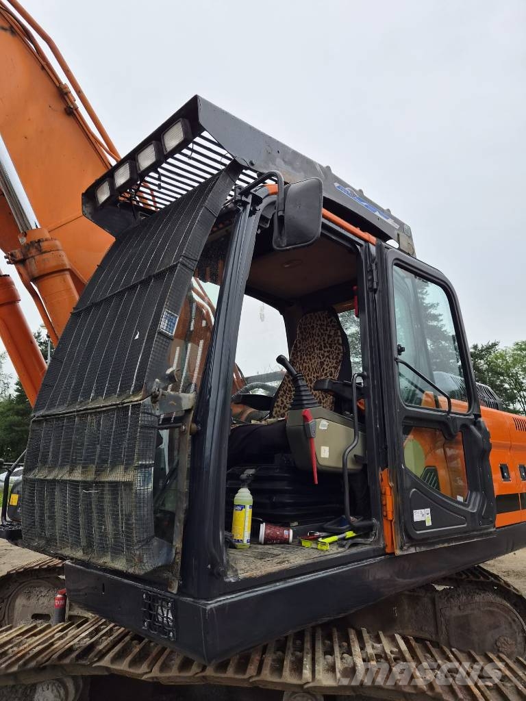 Doosan DX 340 LC Excavadoras sobre orugas