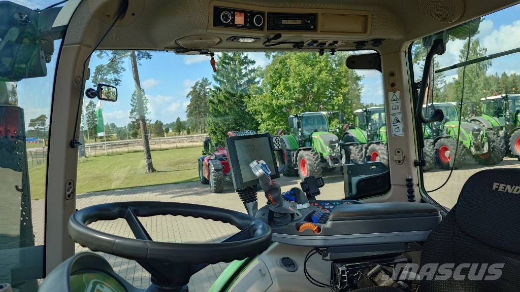 Fendt 724 Vario Profi Plus Tractoren