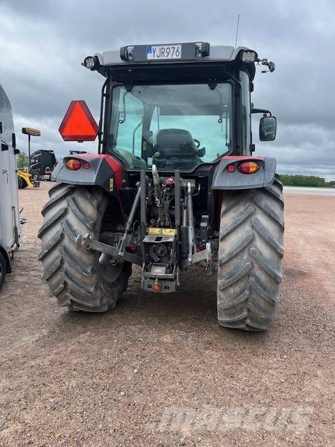 Massey Ferguson 4707 トラクター