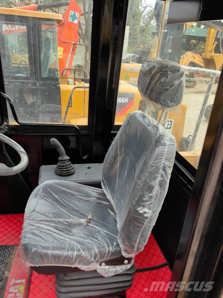 CAT 966 H  Source factory Iekrāvēji uz riteņiem