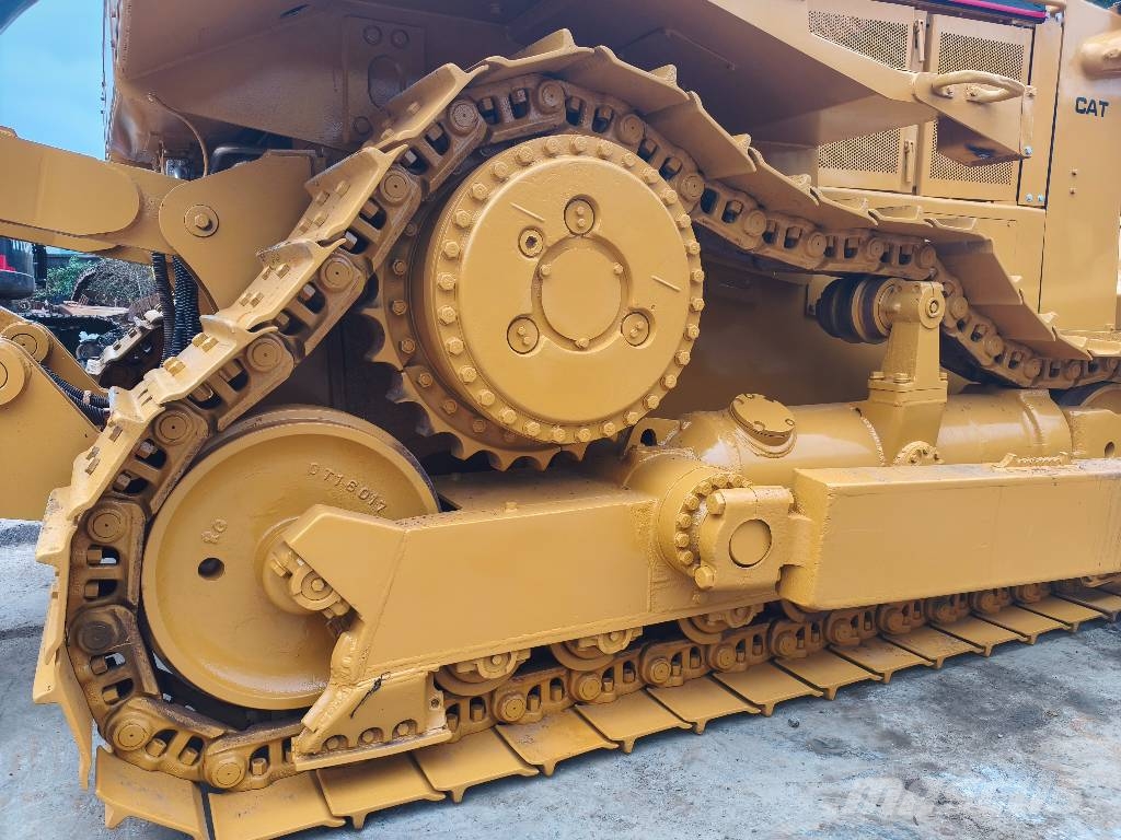 CAT D 7 R Vikšriniai buldozeriai