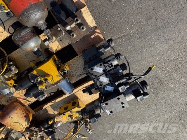 Liebherr A 900 ZW HYDRAULIC PARTS COMPLET Hydraulics