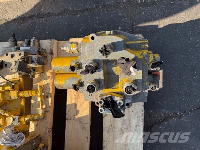 Liebherr A 900 ZW HYDRAULIC PARTS COMPLET Hydraulics