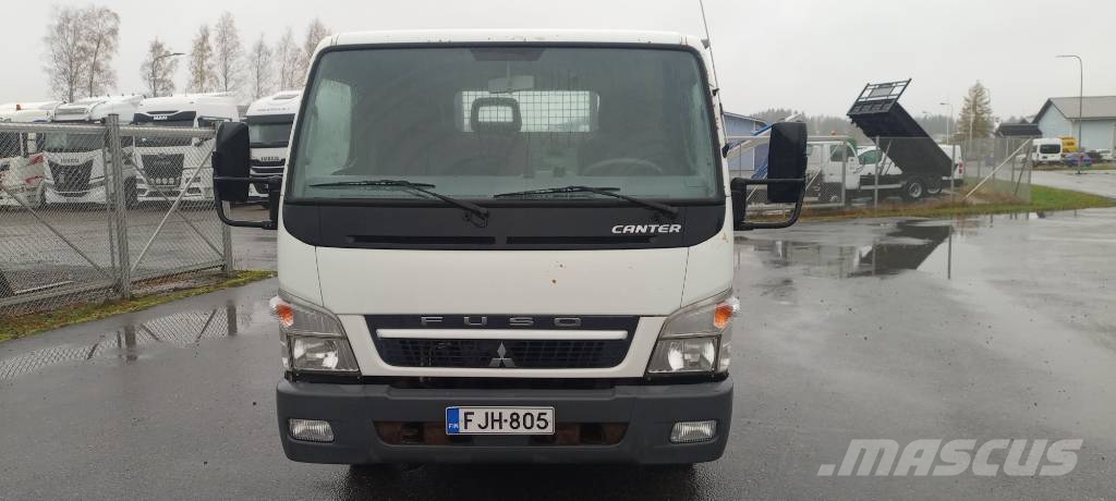 Mitsubishi Fuso Canter FE 85 Lastbil med lad/Flatbed