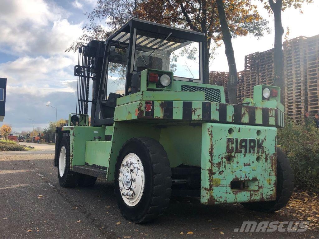 Clark DPL100 Diesel heftrucks