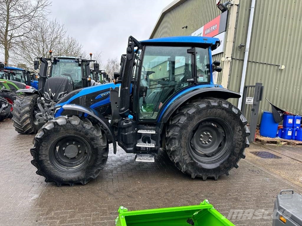 Valtra G125EA 트랙터