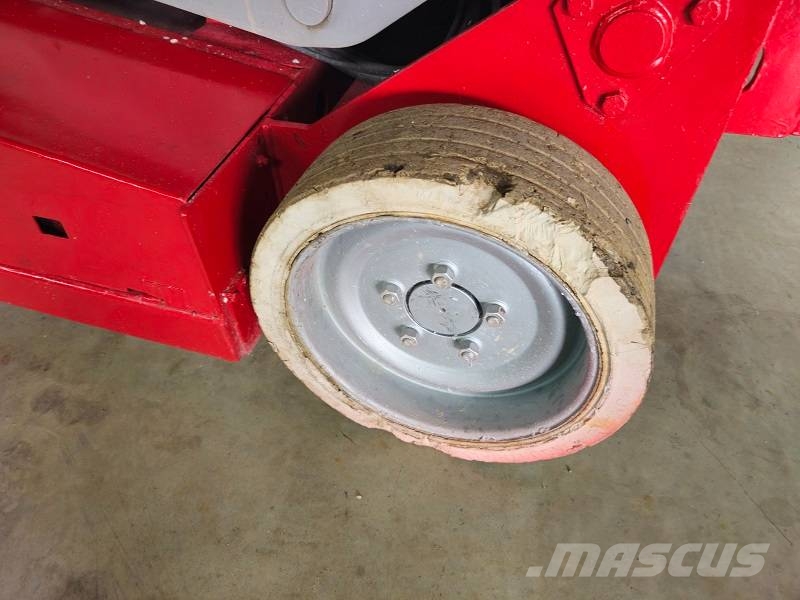 MEC 3247 ES Ножничные подъемники