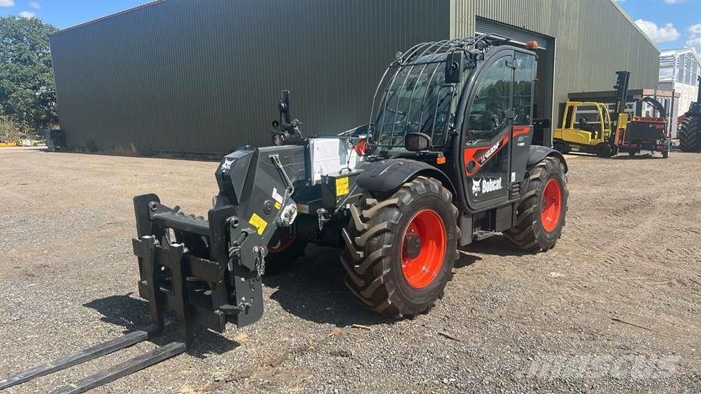 Bobcat TL43.80HF مناولات متداخلة