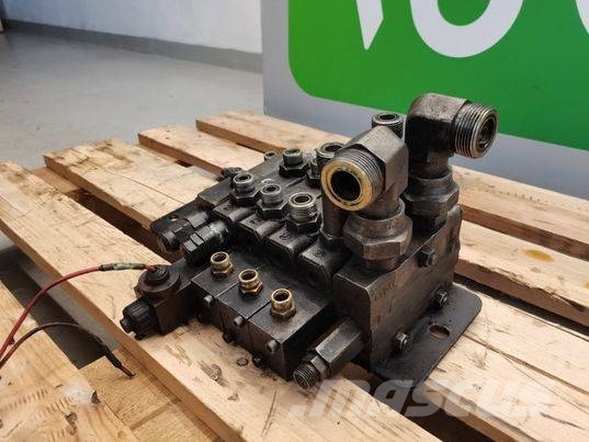 CAT TH 62 hydraulic distributor Motores