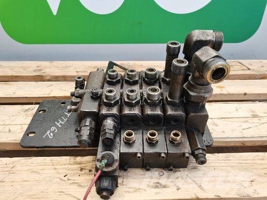 CAT TH 62 hydraulic distributor Motores