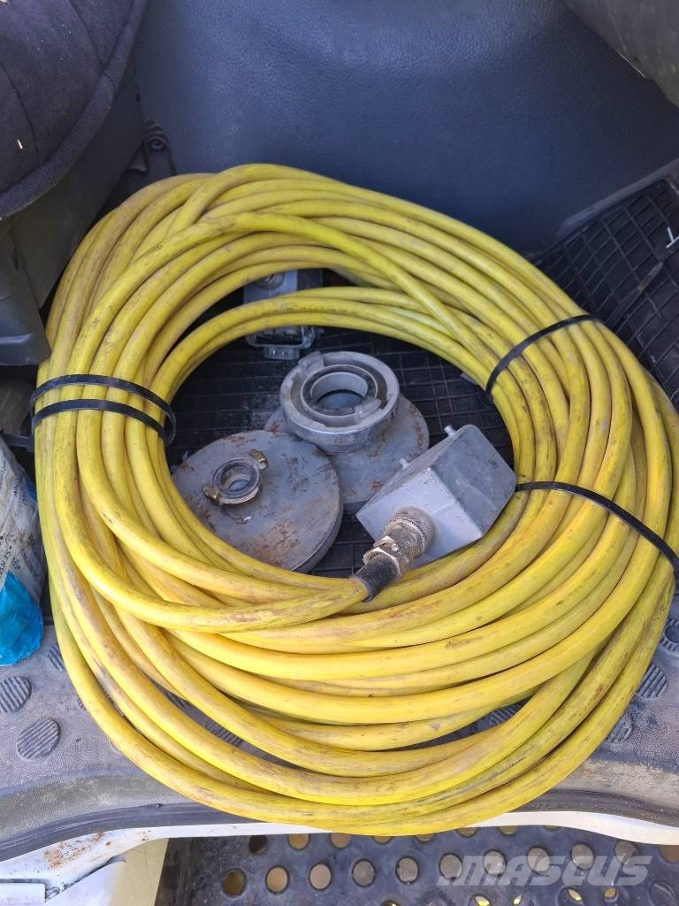 Putzmeister M32 14 H Betonipumppuautot