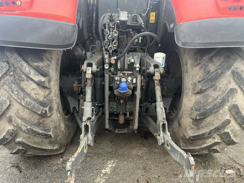 Valtra S 322 الجرارات