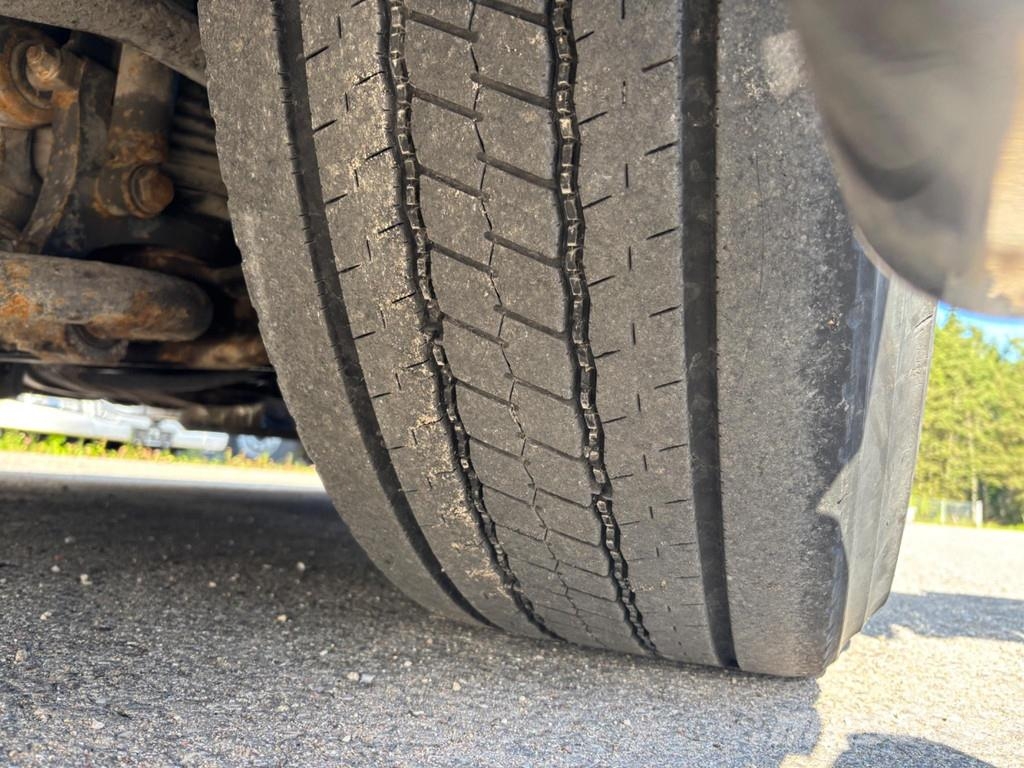Volvo FH16 650 6x4 EURO6 + FULL AIR + 9T FRONT AXLE وحدات الجر