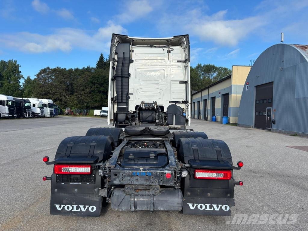 Volvo FH16 650 6x4 EURO6 + FULL AIR + 9T FRONT AXLE وحدات الجر