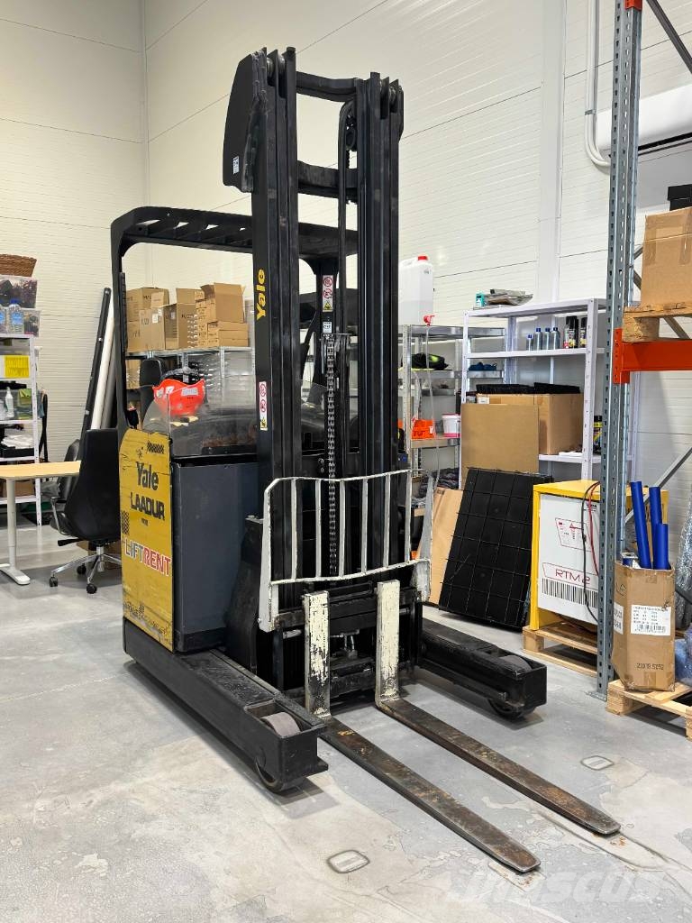 Yale MR 14 Reach truck