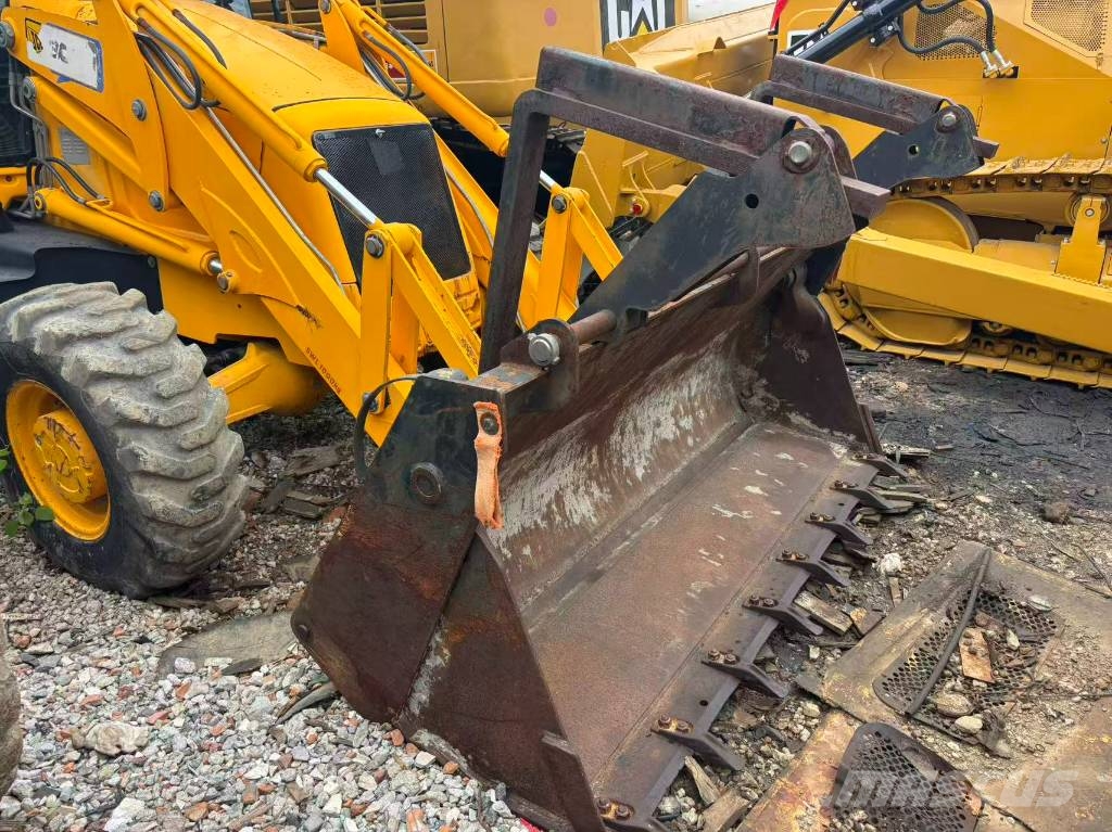 JCB 3CX Ekskavatoriniai krautuvai
