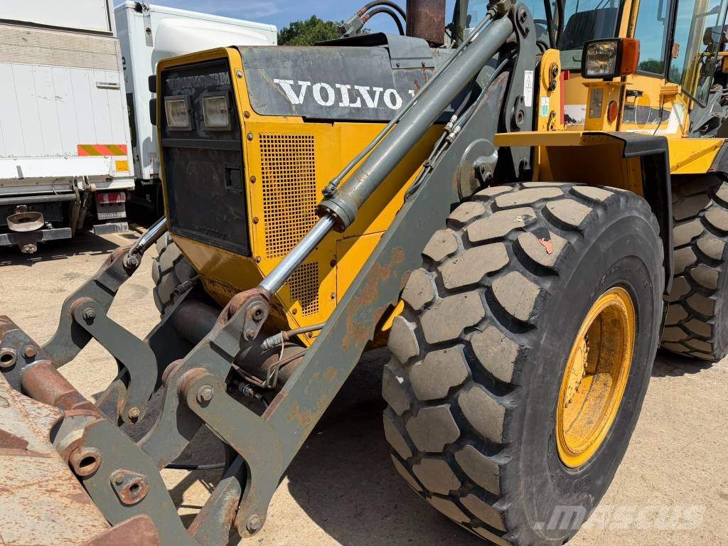Volvo EL 70 C 反鏟裝載機