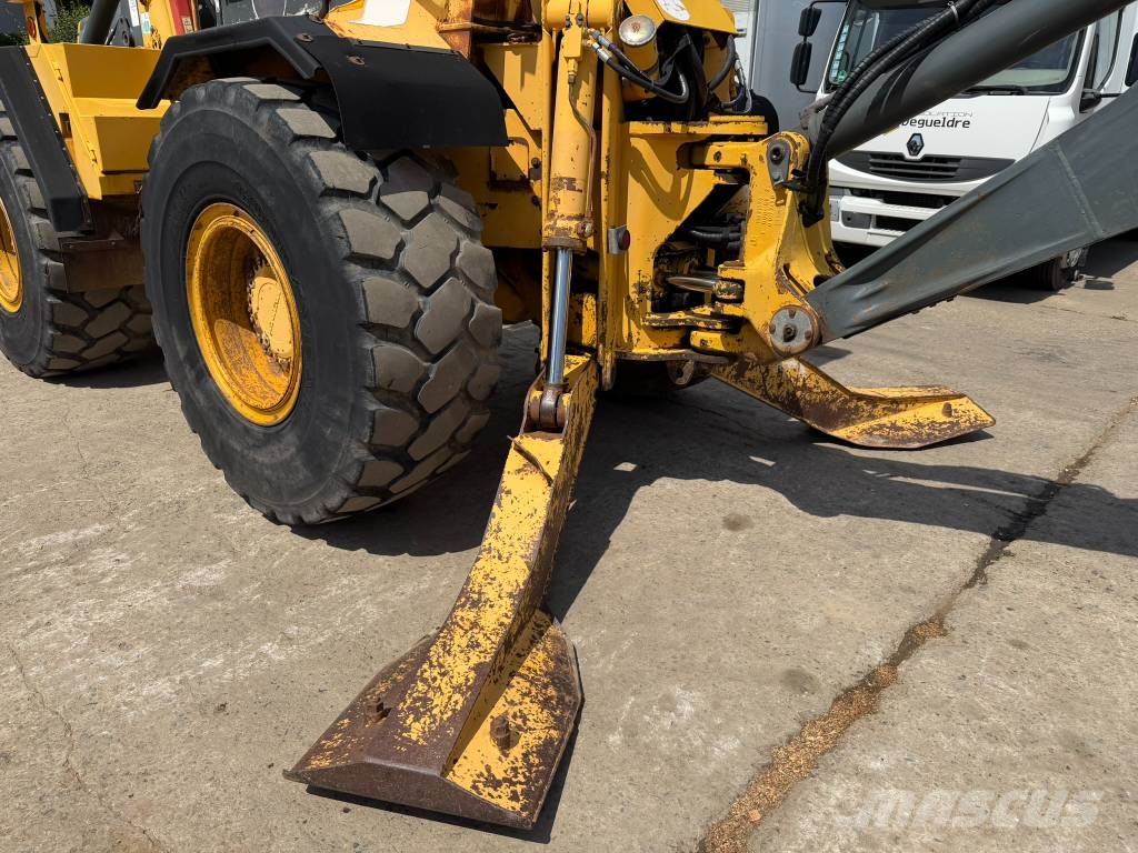 Volvo EL 70 C 反鏟裝載機