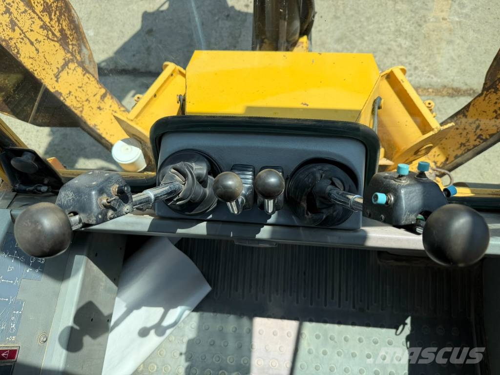 Volvo EL 70 C 反鏟裝載機