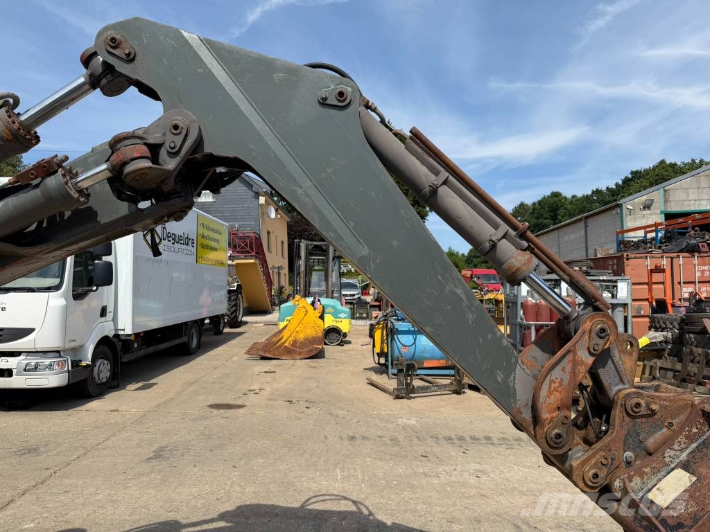 Volvo EL 70 C 反鏟裝載機