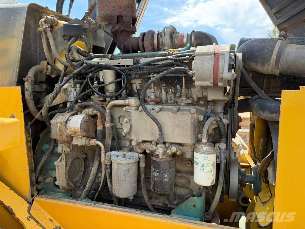Volvo EL 70 C 反鏟裝載機