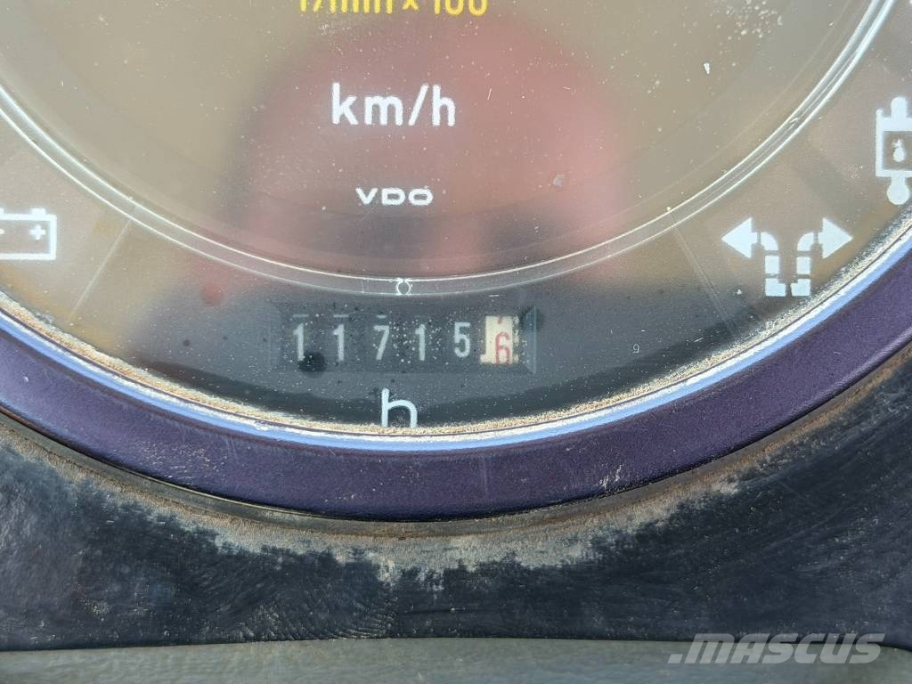 Volvo EL 70 C 反鏟裝載機
